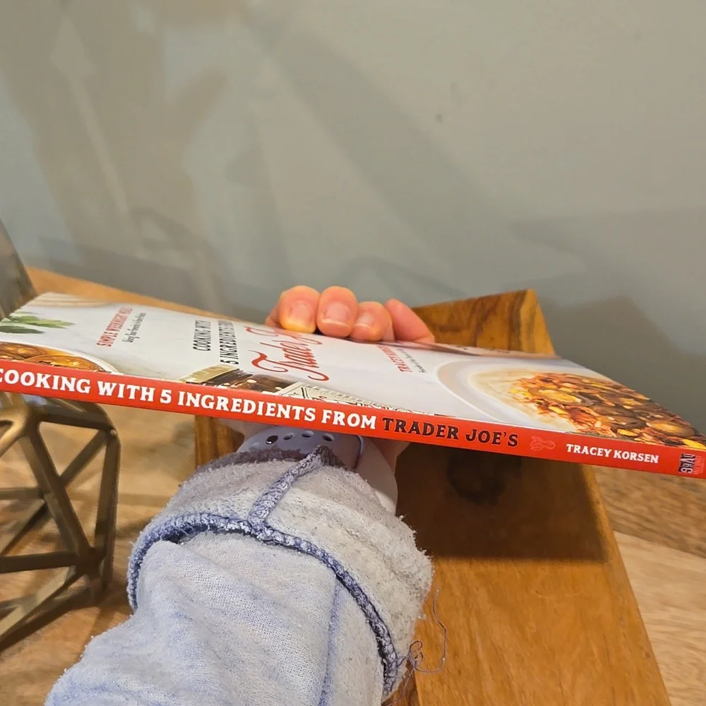 Trader Joe's Cooking with 5 Ingredients Cookbook